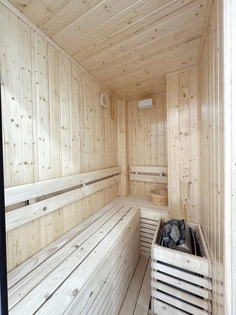 Bán nhà Lê Văn Sỹ, Quận 3: 5.5m ngang, 5 tầng, 8.6 tỷ