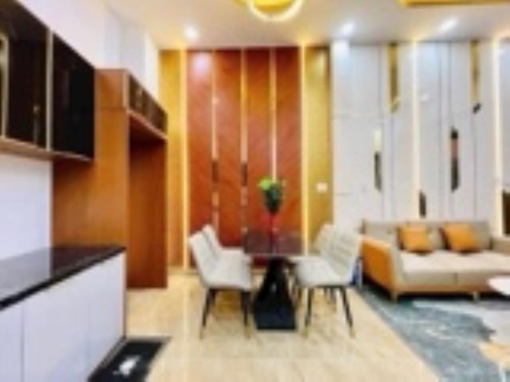 Bán nhà Lê Văn Sỹ, Quận 3: 5.5m ngang, 5 tầng, 8.6 tỷ