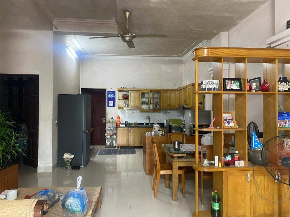 Bán nhà phân lô phố Nhật Tảo, Bắc Từ Liêm - 3 Tầng, Mặt Tiền 8.2m