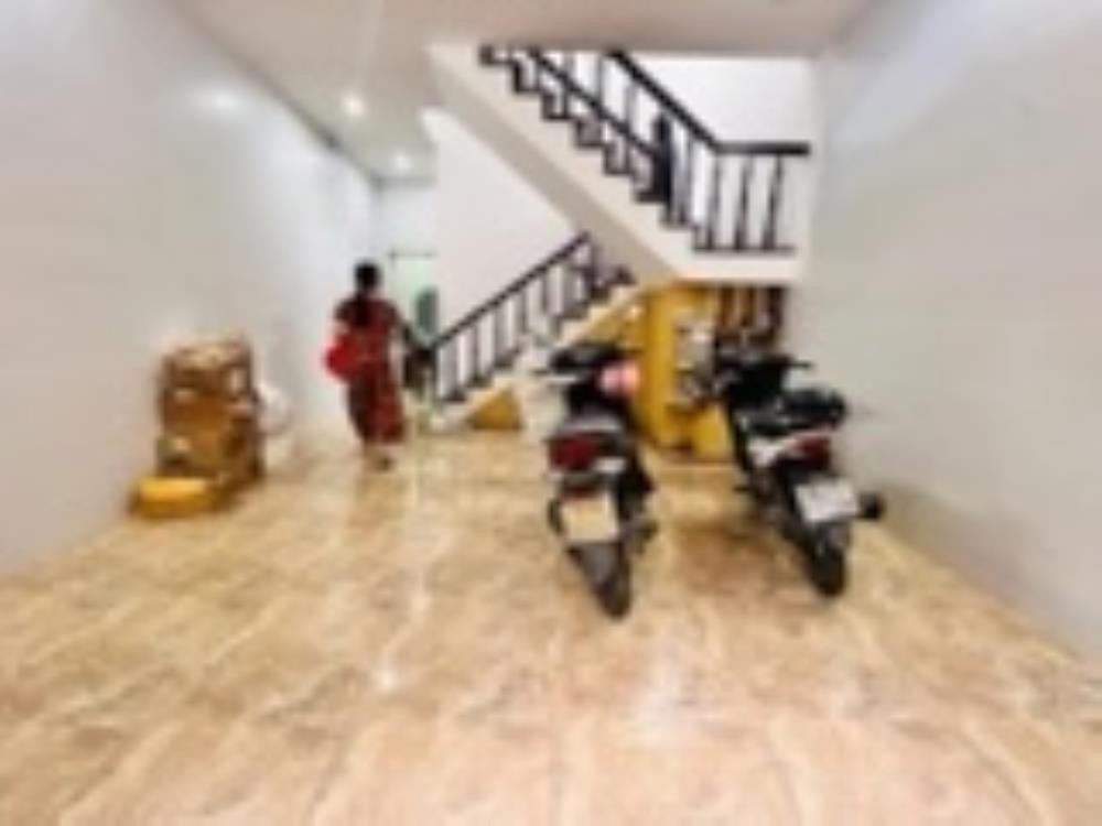 Phân lô Trần Quốc Hoàn - Cầu Giấy: 58m², 4 tầng, mặt tiền 5m, ô tô tránh đỗ