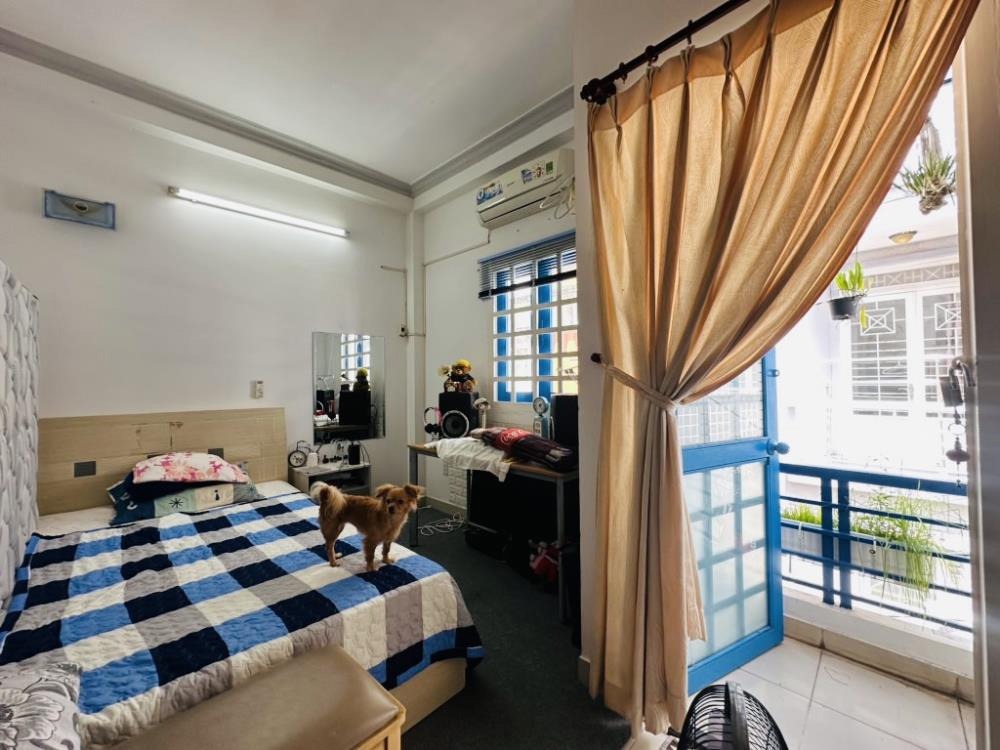 Bán Nhà Phú Nhuận - 4 Tầng, Xe Hơi - Giá 5 Tỷ