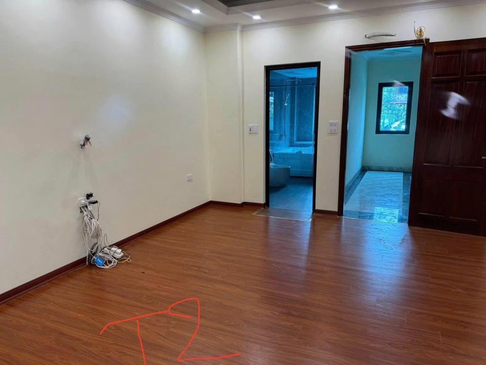 Cho Thuê Nhà 7 Tầng, Thang Máy, Phố Dịch Vọng, Cầu Giấy - Giá 37tr/tháng