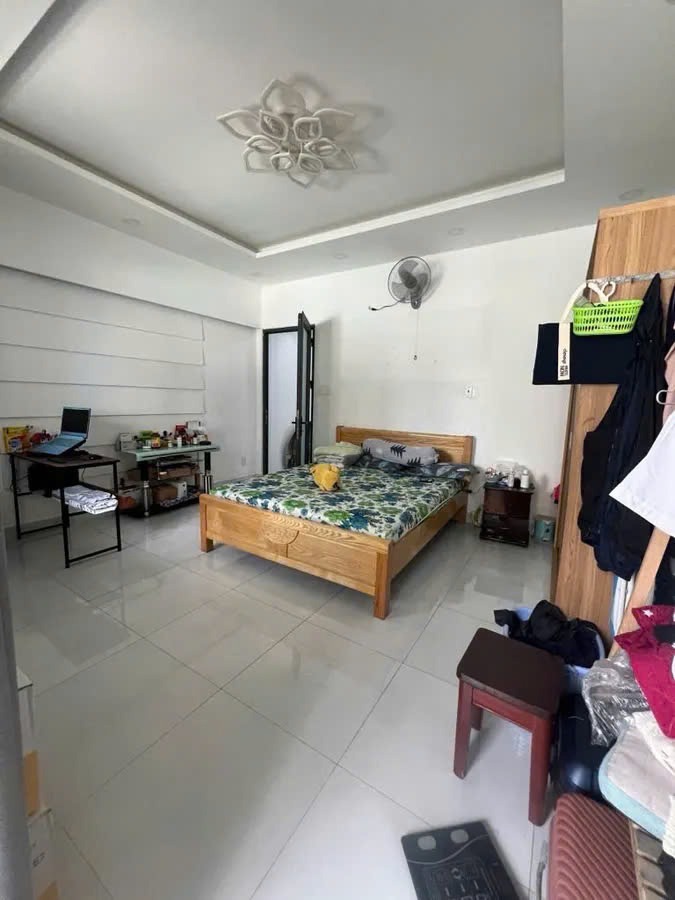 Bán Nhà Mặt Tiền Chợ Vải Phú Thọ Hòa - 148m2, 3 Tầng - Giá Tốt