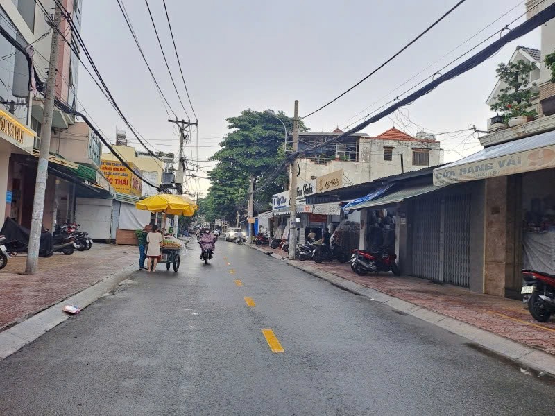 Bán Nhà Mặt Tiền Chợ Vải Phú Thọ Hòa - 148m2, 3 Tầng - Giá Tốt