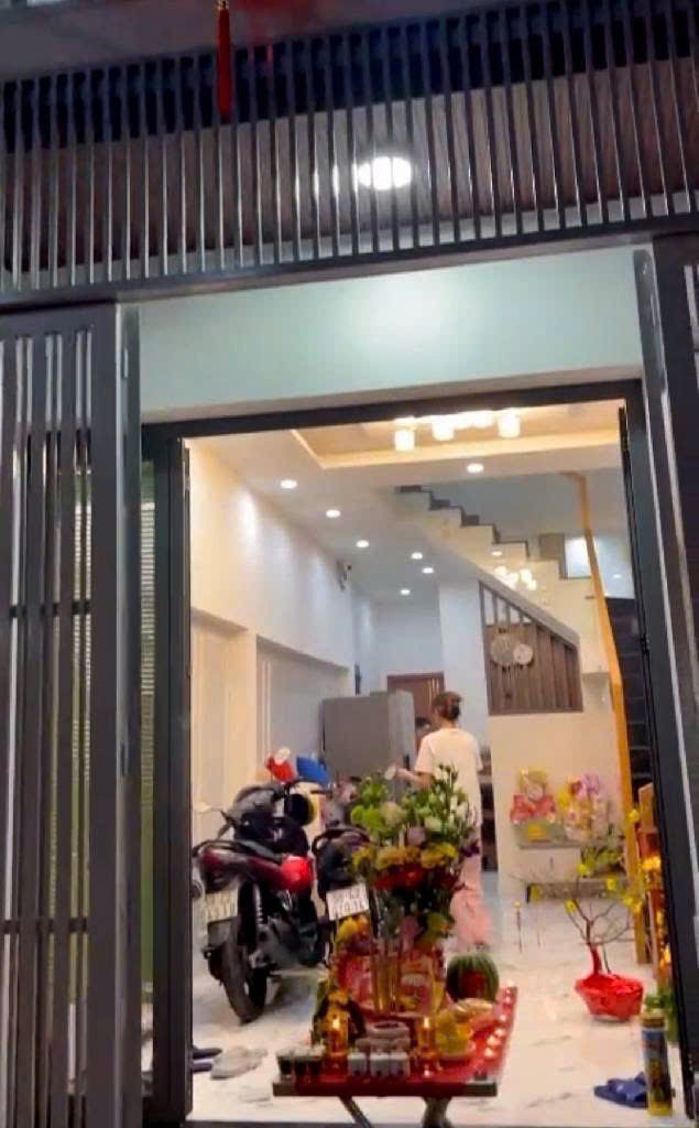 Bán Nhà Hẻm Quận 8: 3.8x14m, 2 Lầu, Giá 7.3 Tỷ
