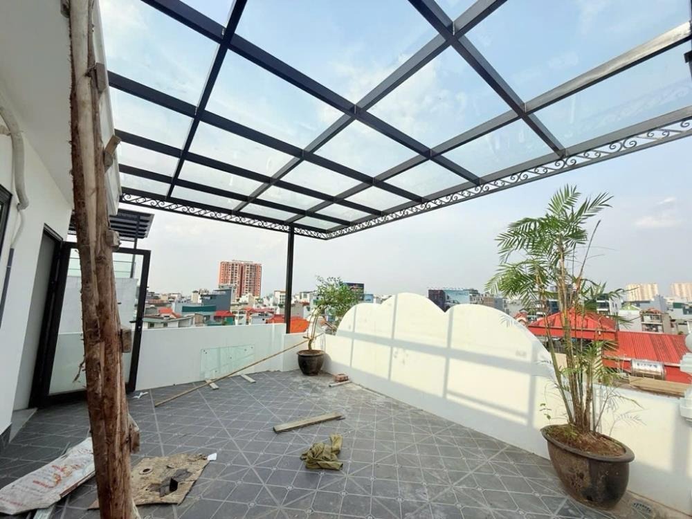 Bán nhà 7 tầng lô góc Long Biên - 90m² - Giá 23.6 tỷ