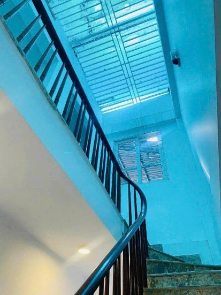 Bán Nhà Phố Pháo Đài Láng - Phân Lô - Vỉa Hè - Kinh Doanh Đỉnh