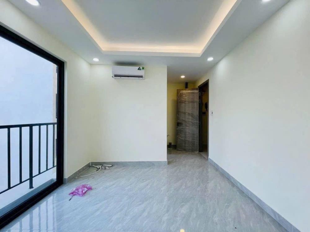 Bán Nhà Mặt Tiền Đường Tân Trang, Phường 9, Tân Bình - 4.5x14m, 3 Lầu, Giá 10 Tỷ