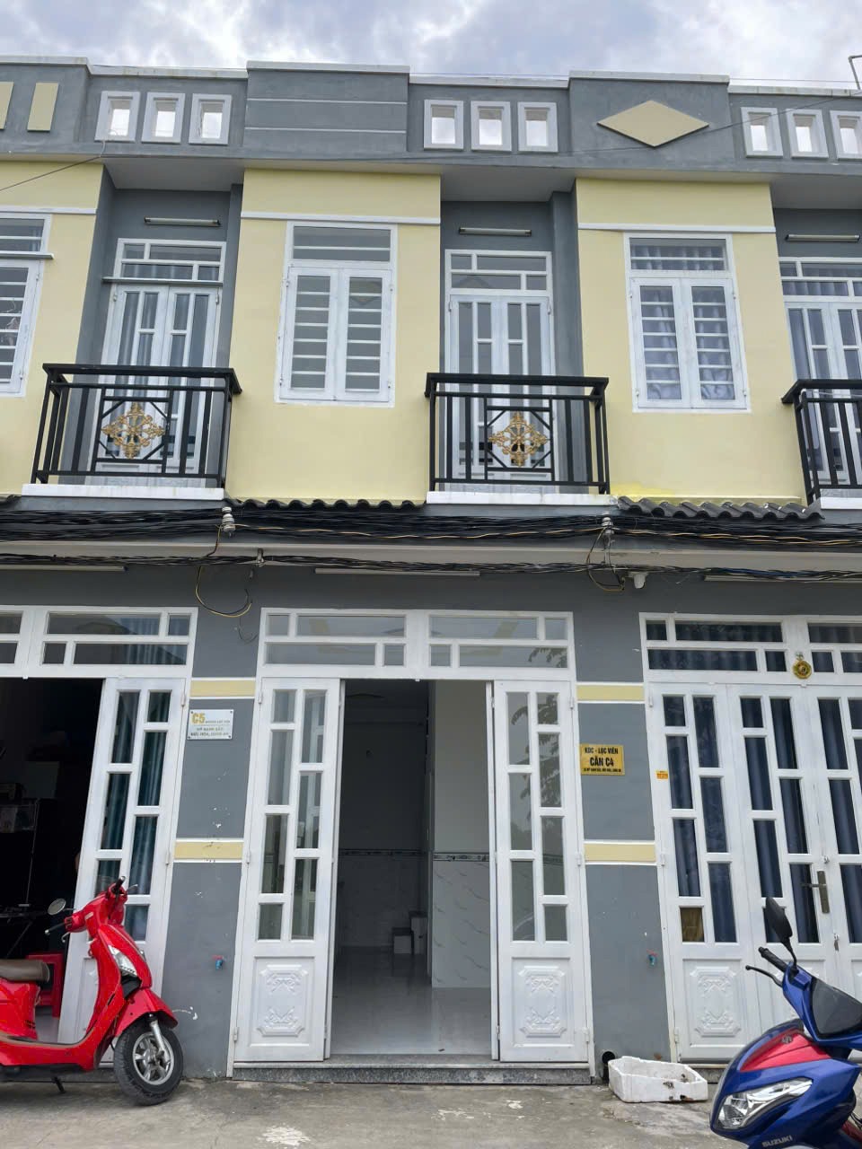 Bán Gấp Nhà Hóc Môn 1 Trệt 1 Lầu, Giá Chỉ 300 Triệu - Vị Trí Đắc Địa