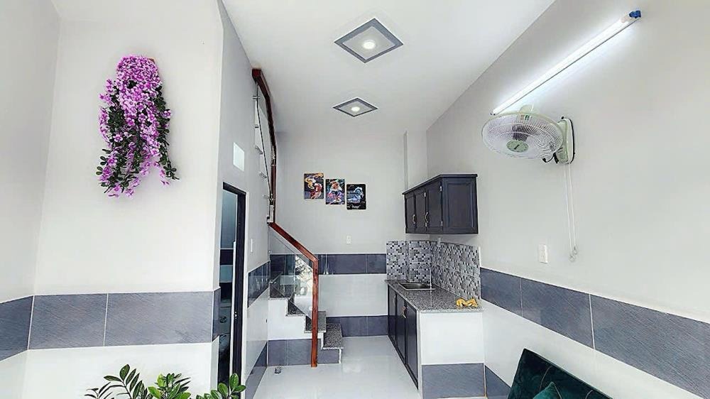Bán Gấp Nhà 2 Tầng Hóc Môn, Giá 350tr - Vị Trí Đẹp, Tiện Nghi Đầy Đủ