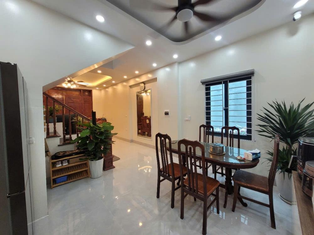 Nhà đẹp mới xây liên mạc - Bắc Từ Liêm giá 5.9 tỷ - Sổ đỏ sẵn