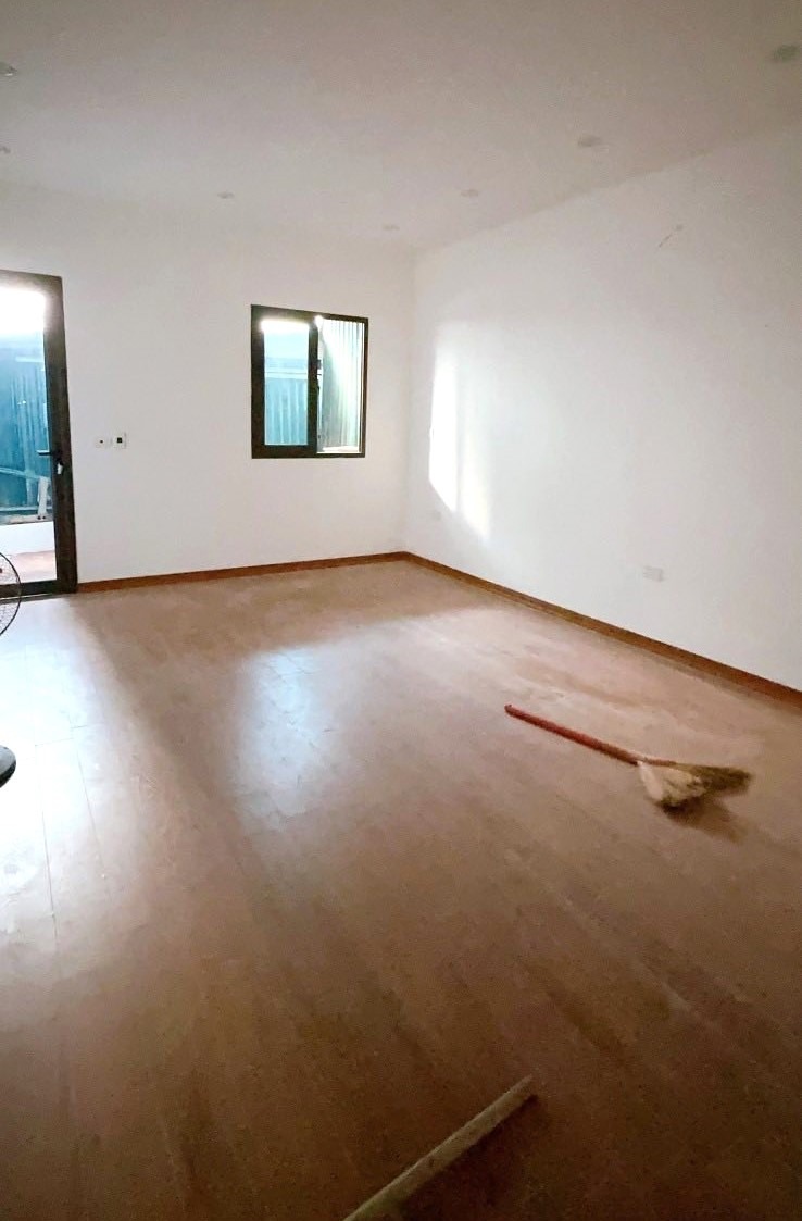 Căn Hộ 120m2, 3PN, Trần Quốc Hoàn - Giá Chỉ 4.1 Tỷ