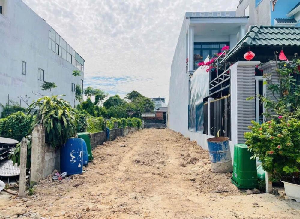 Bán Nhanh Lô Đất 210m2 Củ Chi - Giá 720 Triệu - Pháp Lý Rõ Ràng