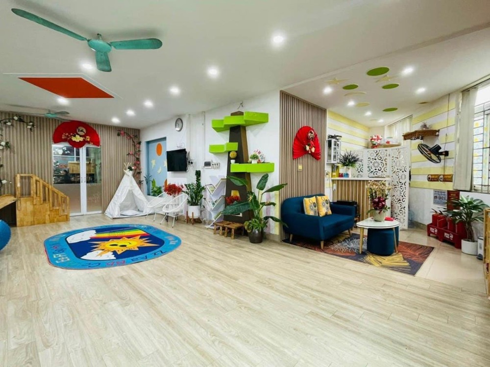 Bán liền kề mặt tiền Văn Phú, Hà Đông: 100m², 10m², Thang máy, View đẹp