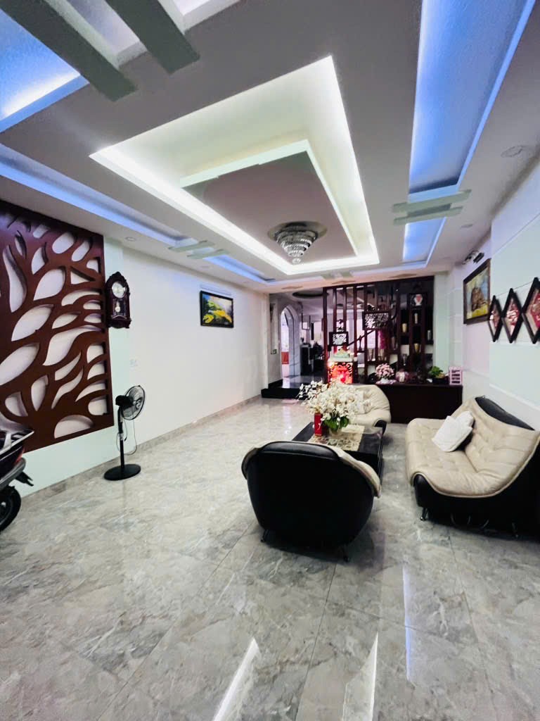 Bán nhà 3 tầng kiot, Nguyễn Văn Khối, Gò Vấp - 7.x tỷ TL - Ngang 5m