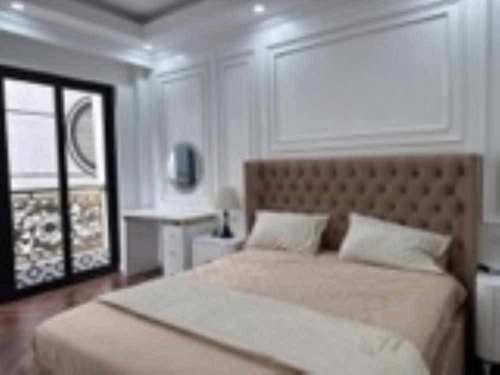 Bán nhà phố Phan Đình Giót, Hà Đông: 47m2, 5 tầng, Full NT, Giá 13 tỷ TL