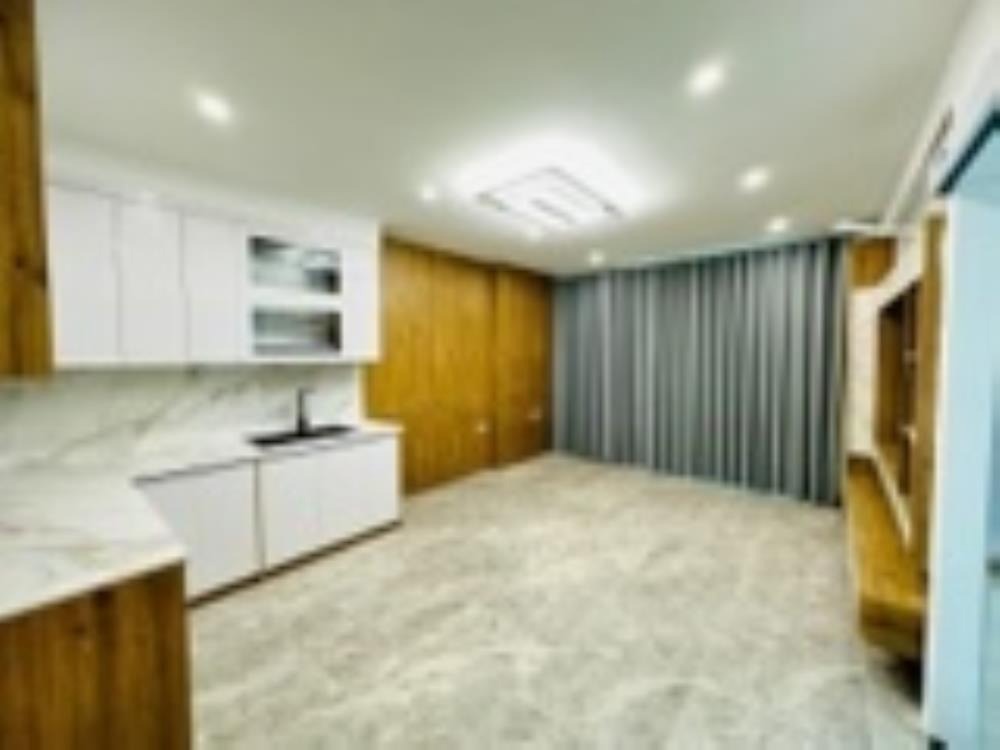 Nhà phố Trần Phú Hà Đông 40m2 - 5 tầng - Giá 11 tỷ (TL)
