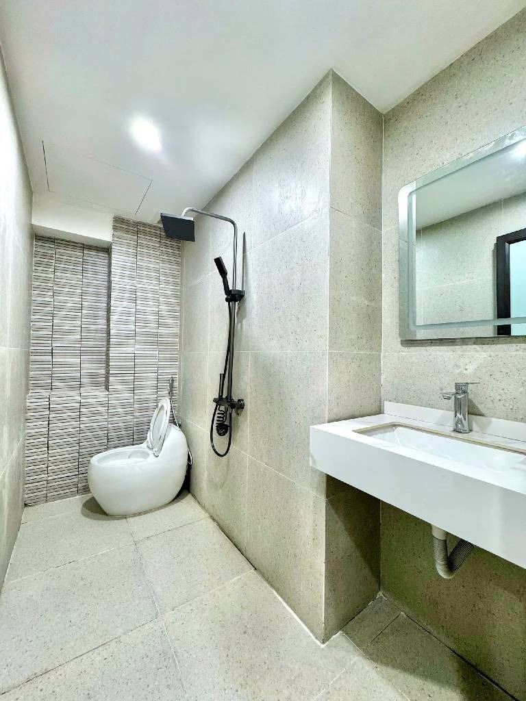 Bán Gấp Nhà Mới Full Nội Thất, 10m Ra Ô Tô - Trương Định - Giá Tốt