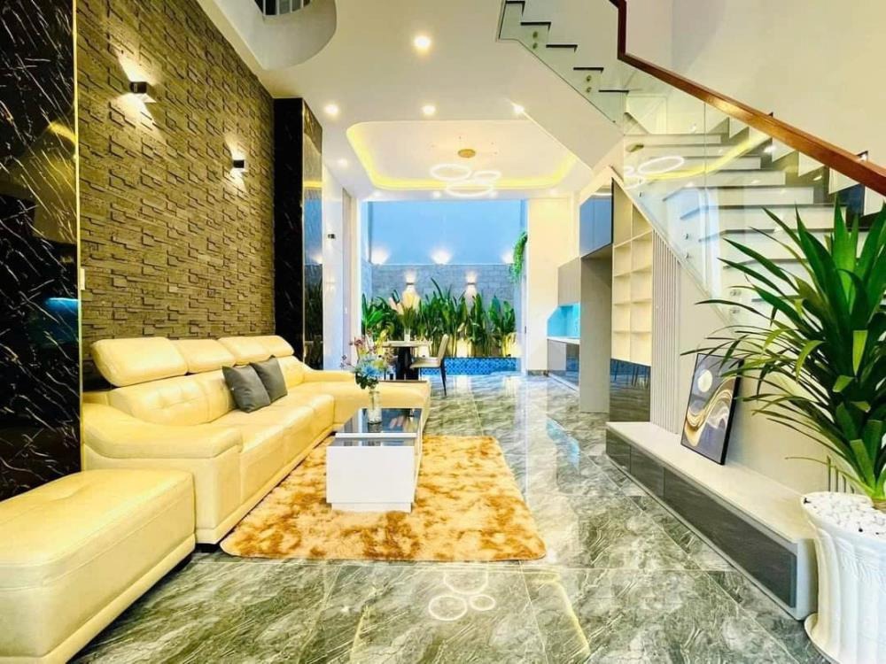 Bán Gấp Nhà 3 Tầng, Full Thổ Cư, Gần Chợ Bà Chiểu, Bình Thạnh - 3Tỷ050