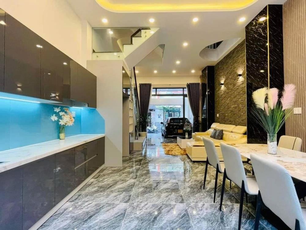 Bán Gấp Nhà 3 Tầng, Full Thổ Cư, Gần Chợ Bà Chiểu, Bình Thạnh - 3Tỷ050