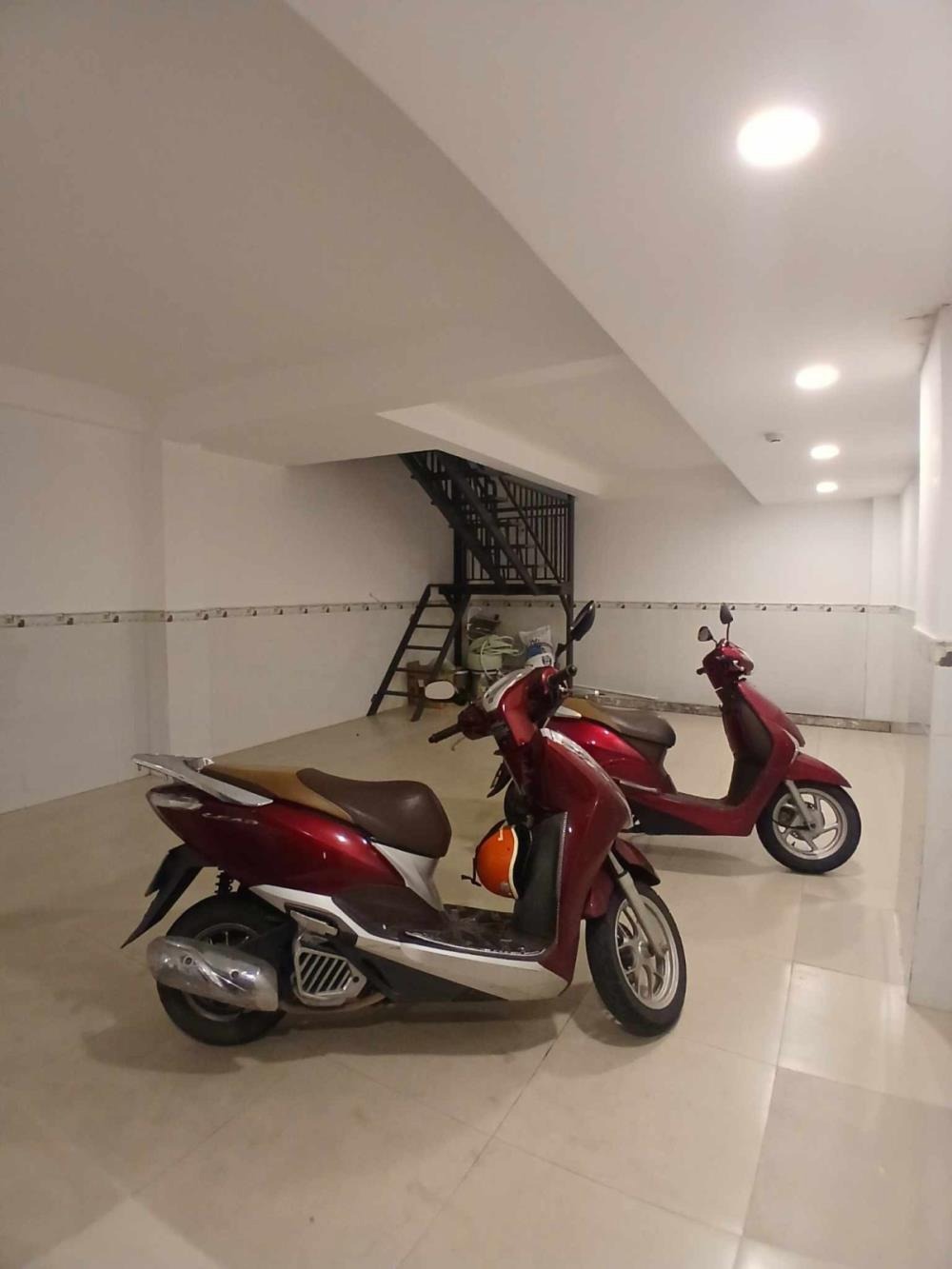 Chdv 6 Tầng Thang Máy 135m2 - 16 Phòng, Doanh Thu >100tr/tháng - Gò Vấp