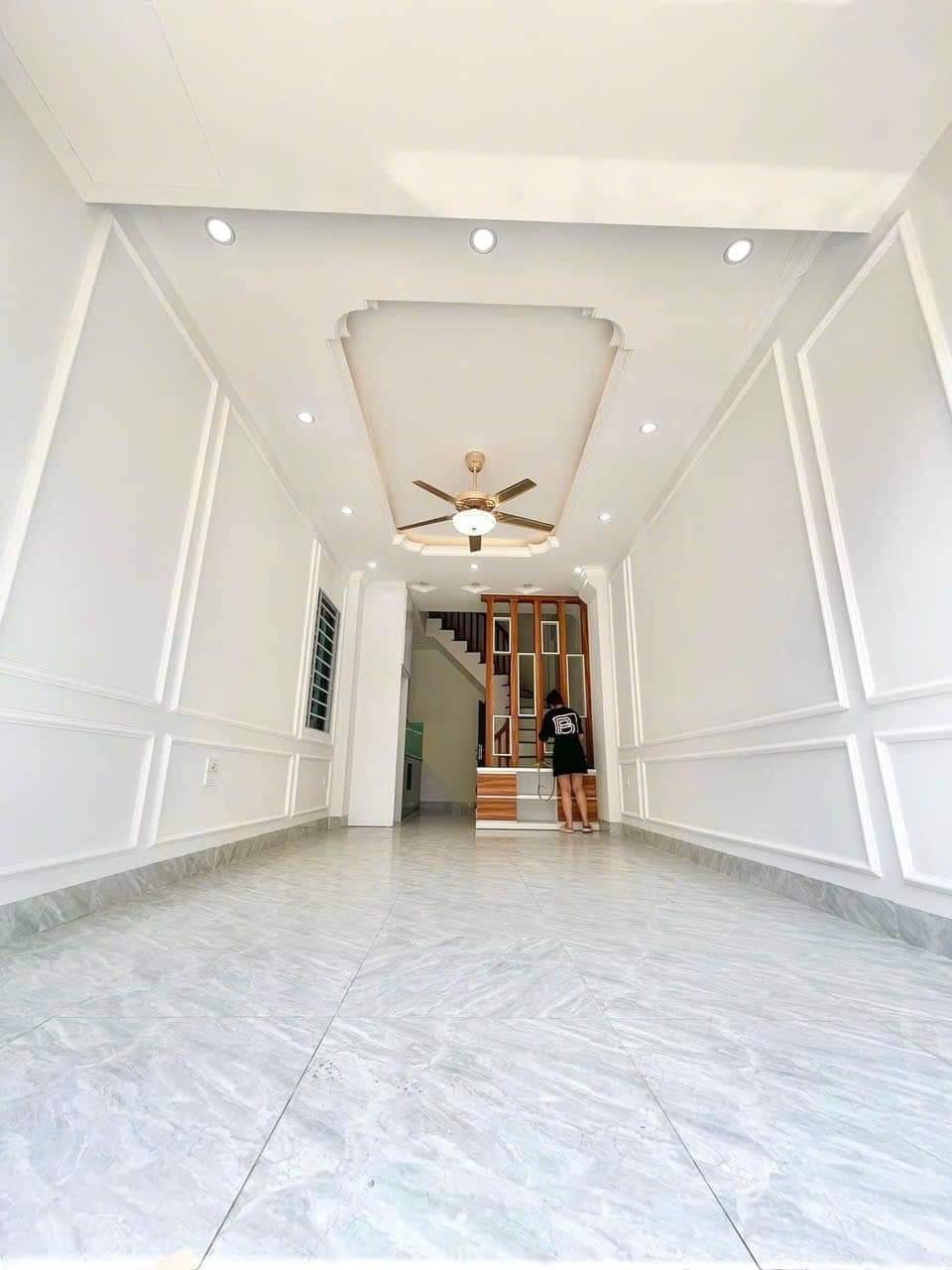 Bán Nhà Đẹp Đan Phượng - 5 Tầng, Ô Tô Đỗ Cửa, Giá Tốt