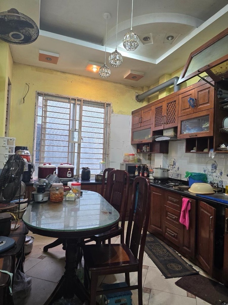 Nhà Thái Hà - 47m2 - 5 Tầng - Nở Hậu - Kinh Doanh - Giá 17.5 Tỷ
