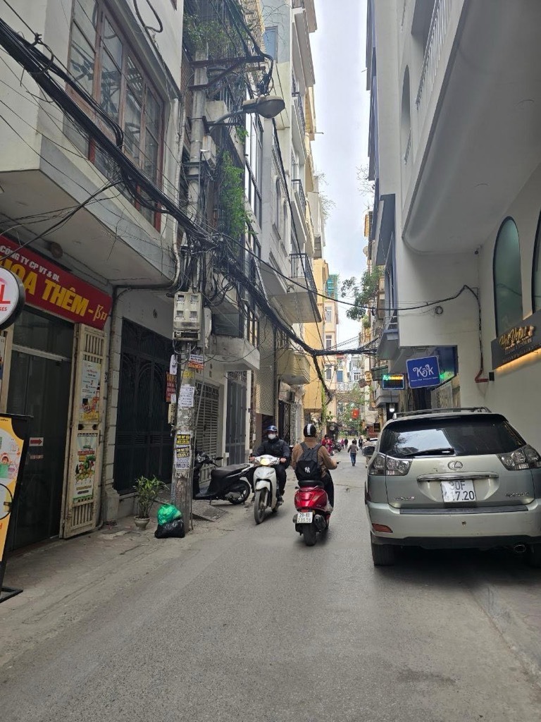 Nhà Thái Hà - 47m2 - 5 Tầng - Nở Hậu - Kinh Doanh - Giá 17.5 Tỷ