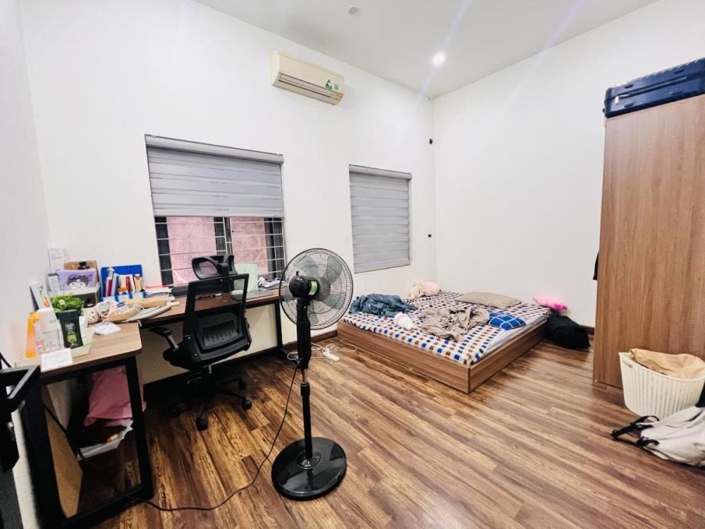 Bán nhà riêng Cầu Giấy 55m2, 4 tầng, mặt tiền kinh doanh
