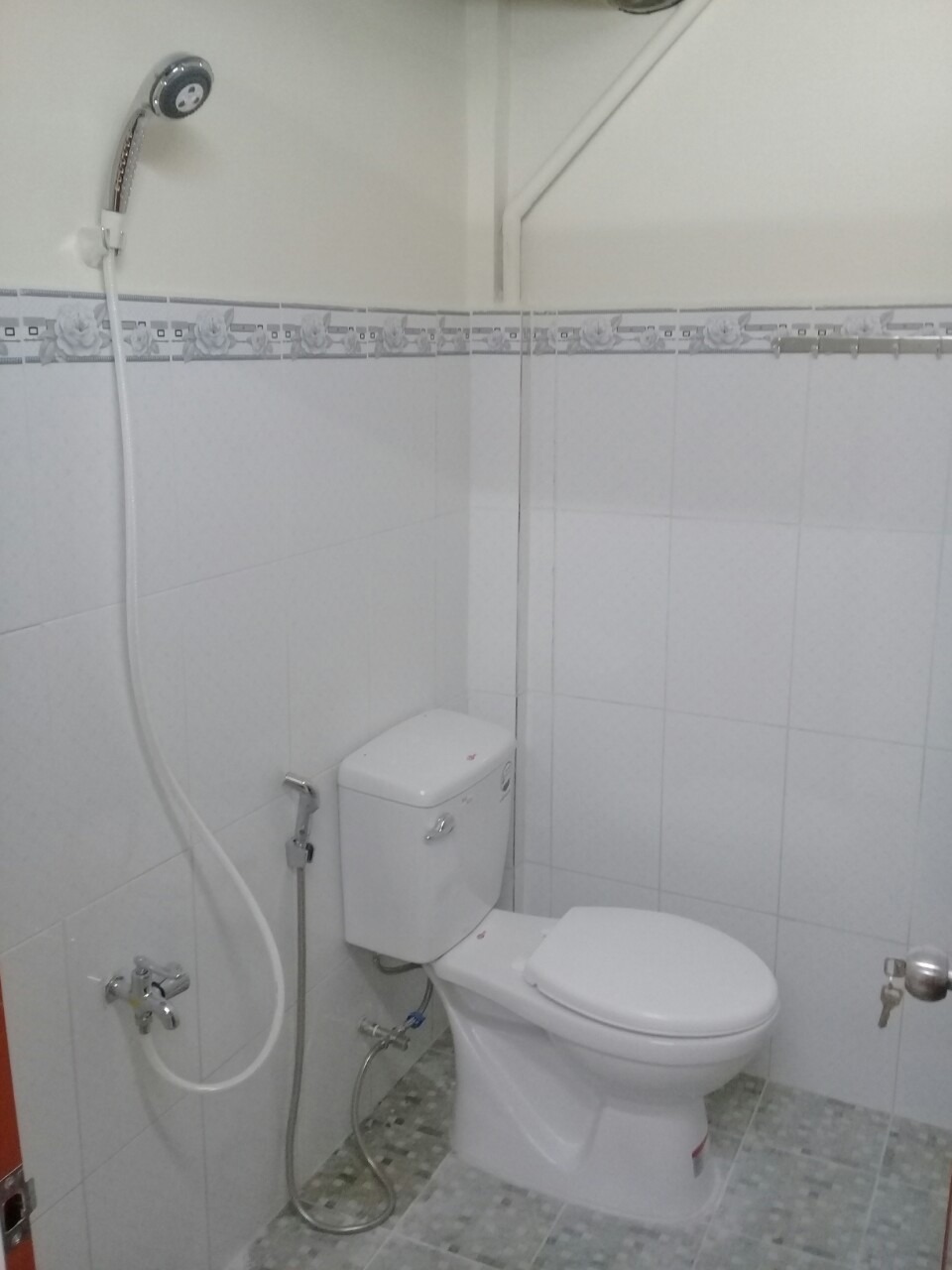 Nhà cho thuê rộng rãi, thoáng mát, an ninh, dân trí cao tại gần Đại học Giao Thông Vận Tải