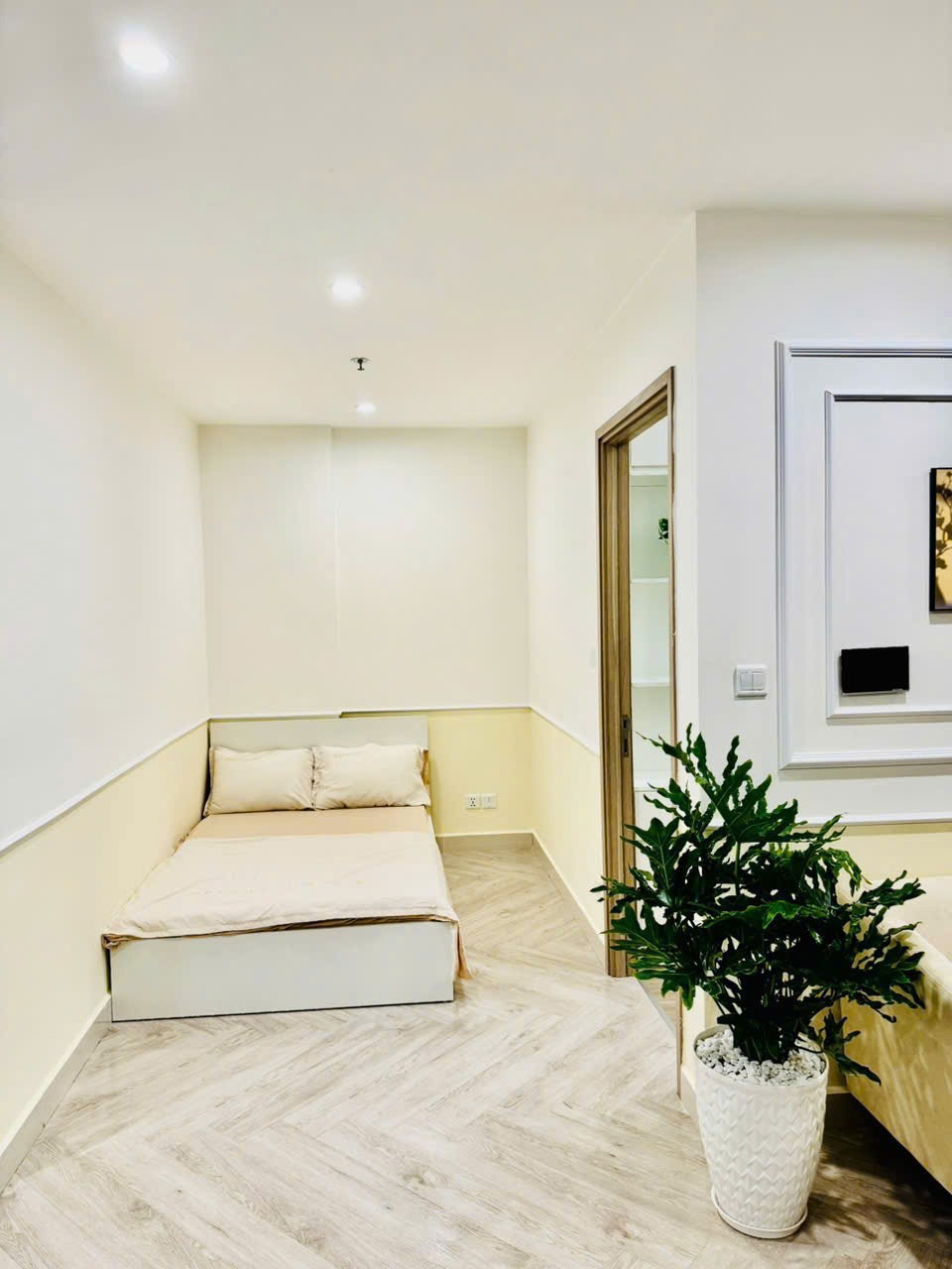Chính chủ bán CH 1PN, 43m2 VinOcean Park Gia Lâm - Nội Thất Mới 100%