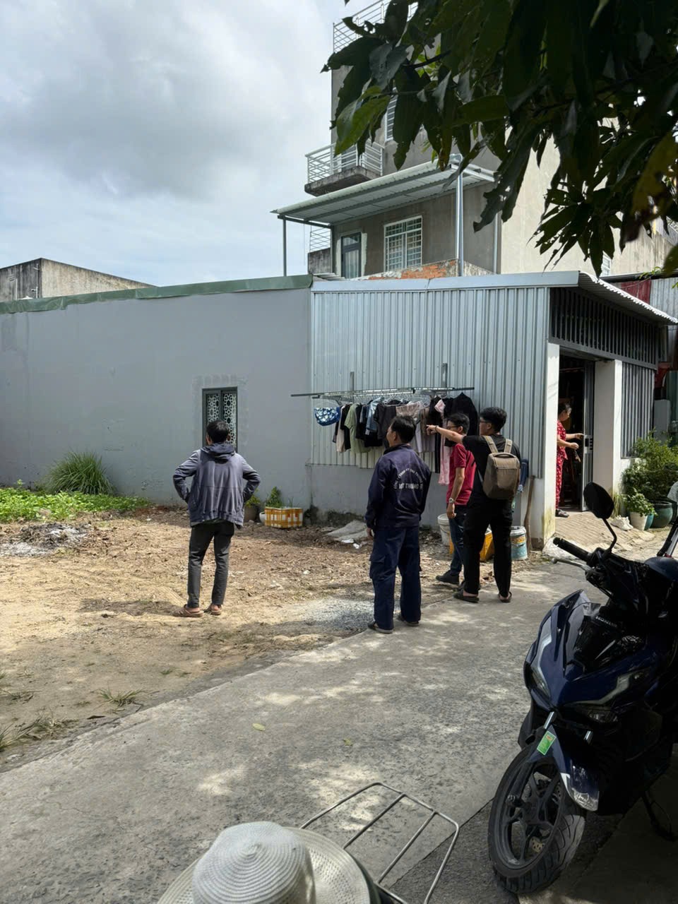 Bán Gấp Lô Đất SHR Tân Hiệp, Hóc Môn - Vị Trí Đắc Địa, Giá Tốt