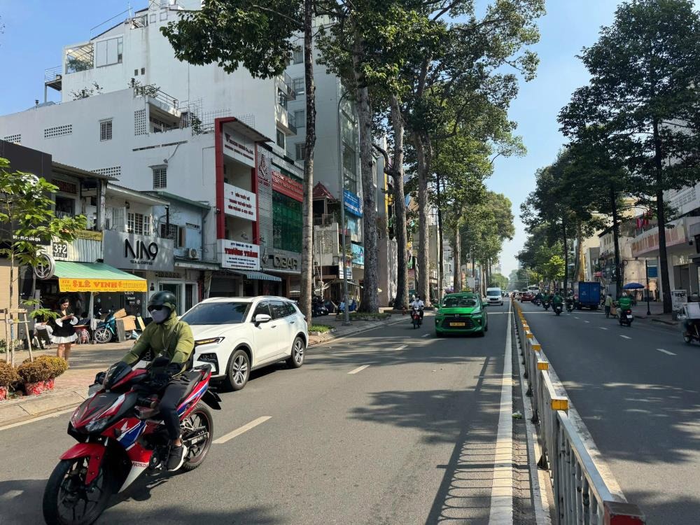 Bán Nhà Mặt Tiền Nguyễn Thị Minh Khai, Quận 3 - 35 Tỷ (Có HĐ Cho Thuê 100Tr/Tháng)