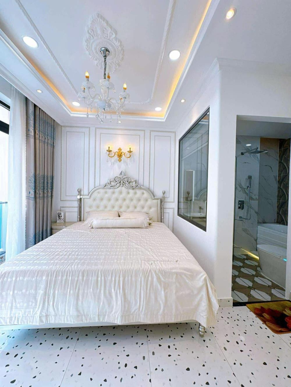 Nhà phố 6 tầng, thang máy, nội thất cao cấp Gò Vấp - 11.9 tỷ