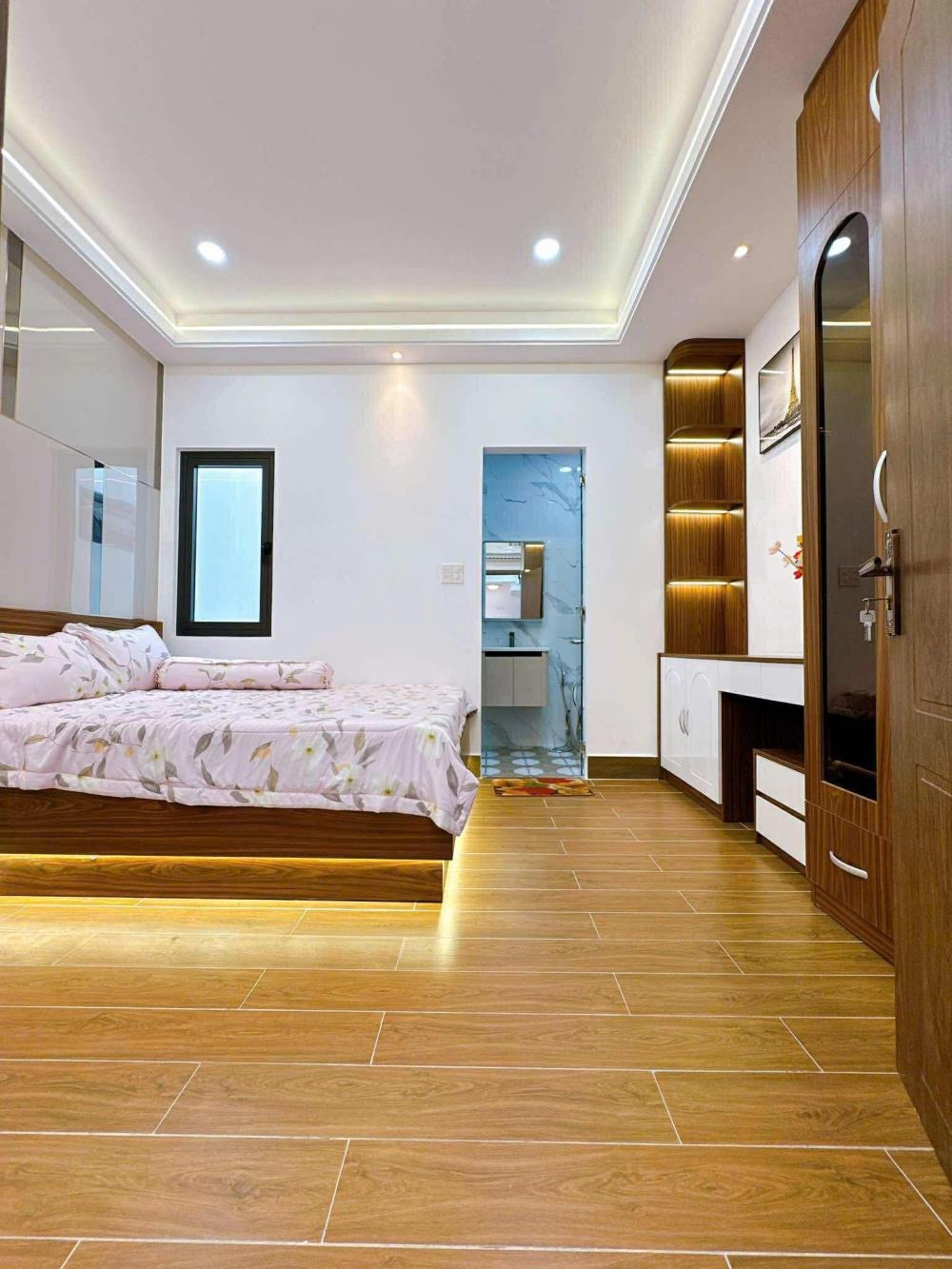 Nhà phố 6 tầng, thang máy, nội thất cao cấp Gò Vấp - 11.9 tỷ