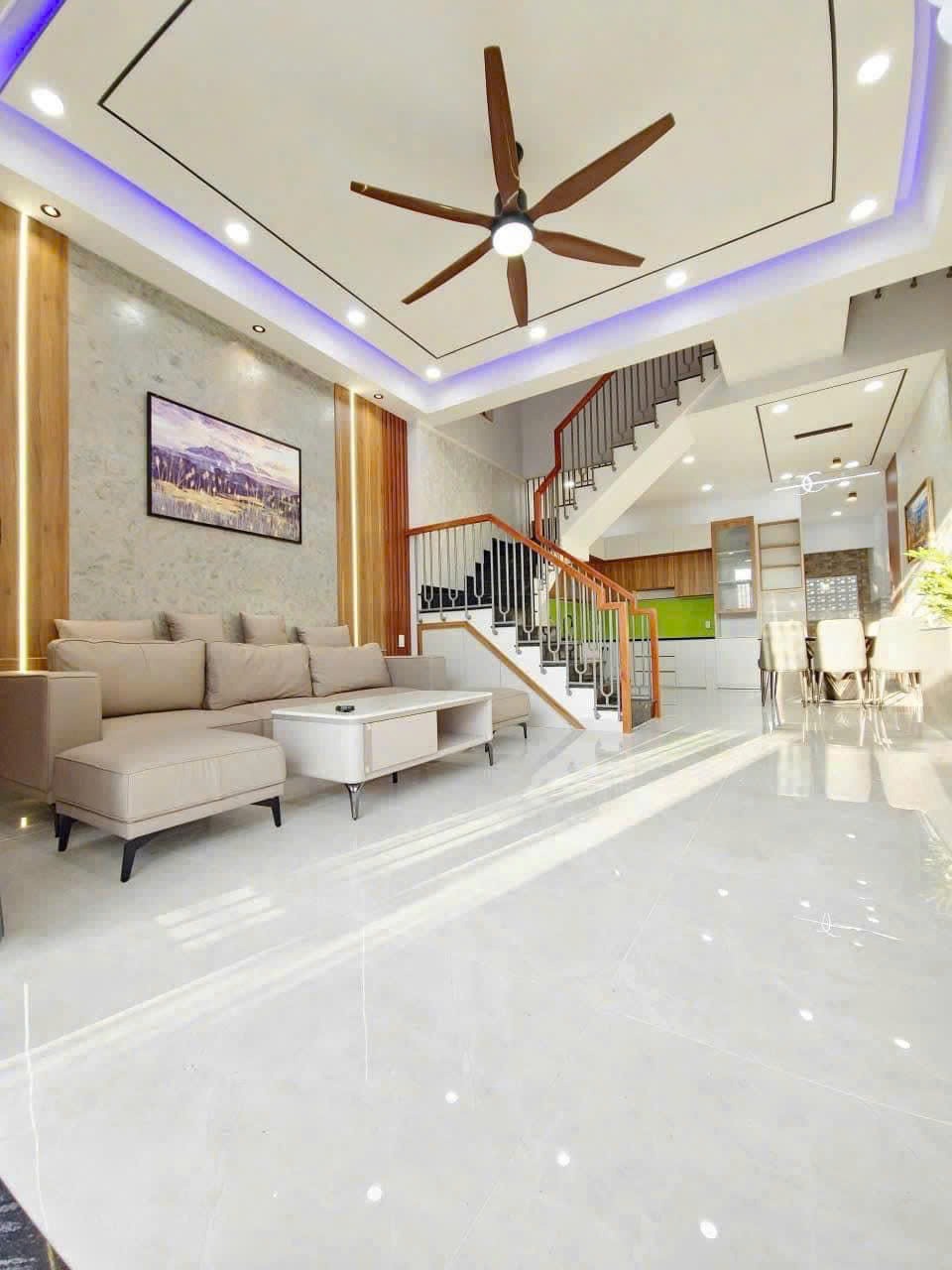 Bán Gấp Nhà Đẹp Bình Chánh, 1 Tỷ 590 Triệu - Pháp Lý Sổ Hồng Riêng