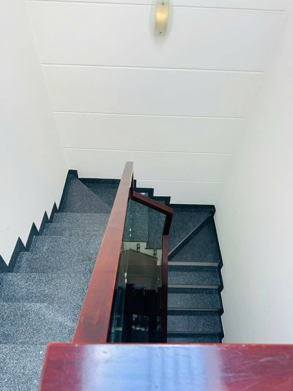 Bán Gấp Nhà 70m2, 4 Tỷ 680, Hẻm 6m, Lý Phục Man, Quận 7 - Gần Chợ Tân Mỹ