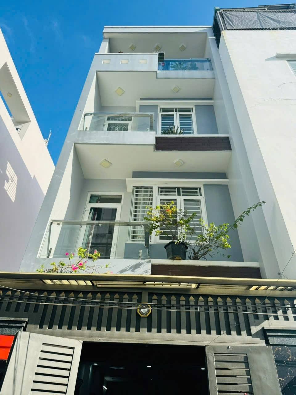 Bán Gấp Nhà 70m2, 4 Tỷ 680, Hẻm 6m, Lý Phục Man, Quận 7 - Gần Chợ Tân Mỹ