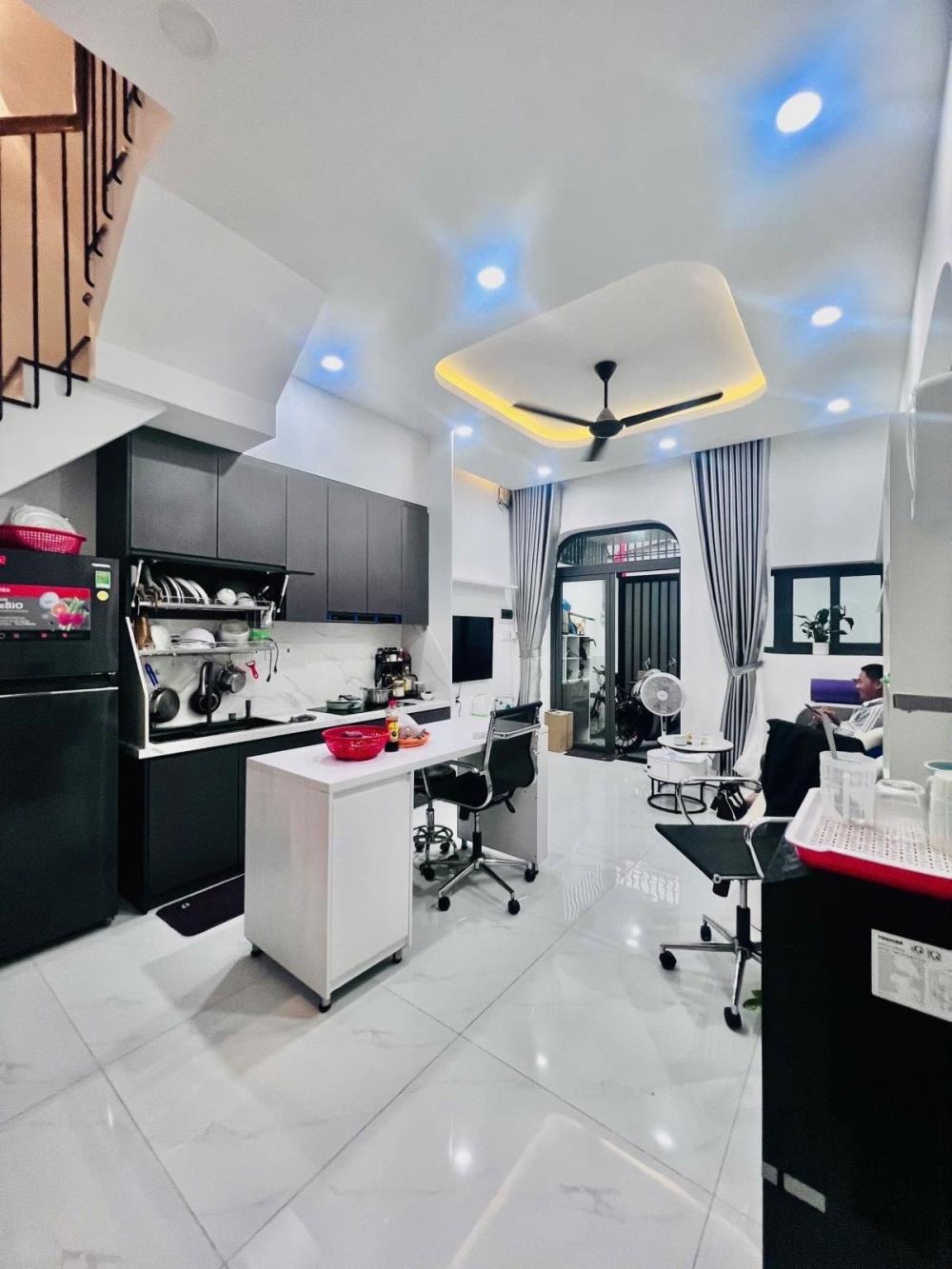Bán Nhà Nguyễn Văn Trỗi, Phú Nhuận - 3.23 Tỷ, 55m2, 4PN