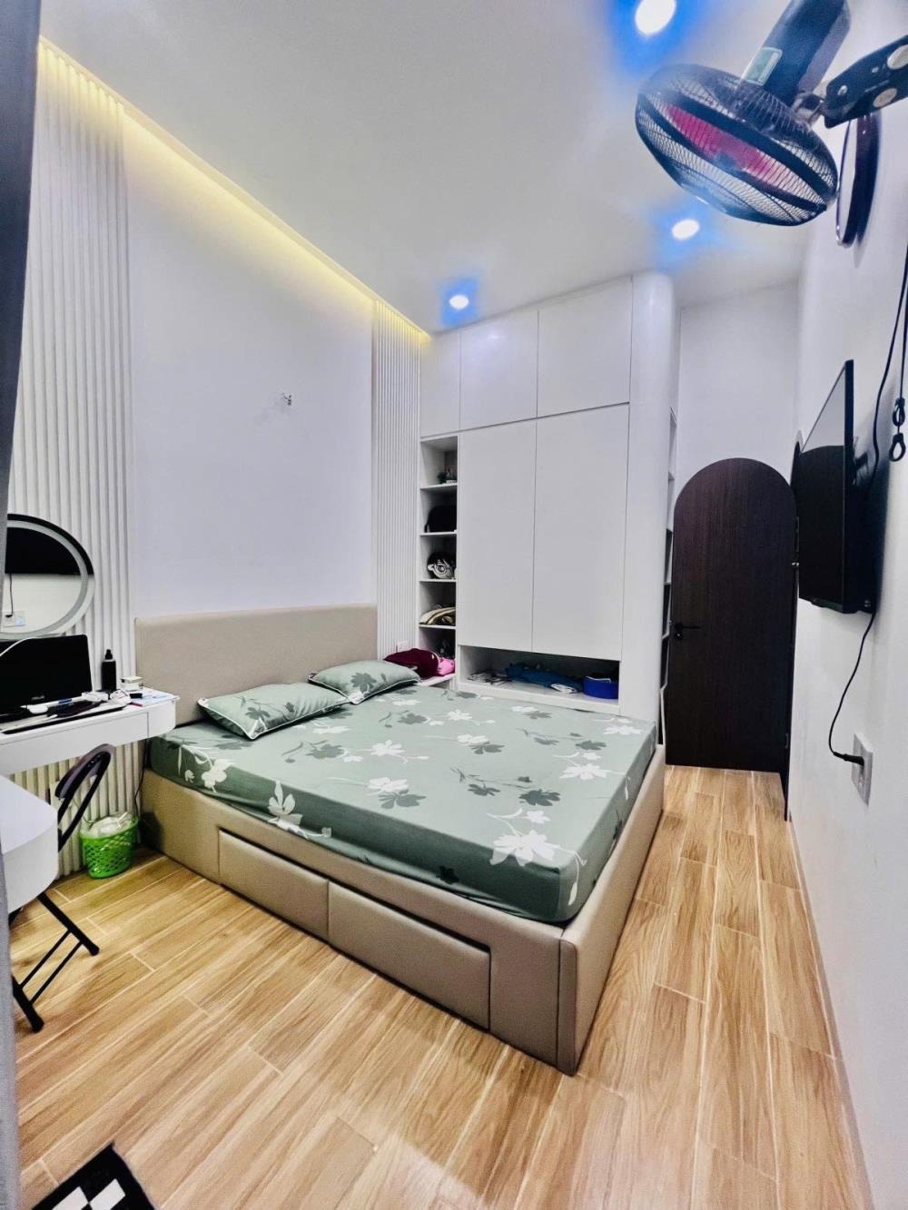 Bán Nhà Nguyễn Văn Trỗi, Phú Nhuận - 3.23 Tỷ, 55m2, 4PN