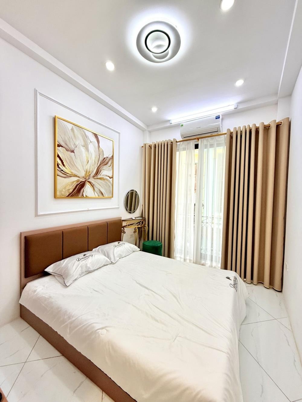 Nhà đẹp Minh Khai, 5 tầng, Full nội thất, Giá tốt - Vị trí đắc địa