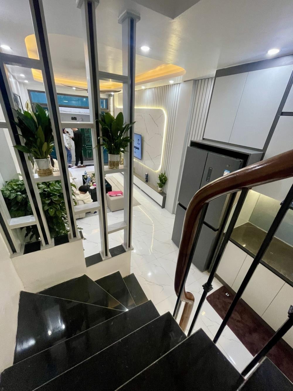 Nhà đẹp Minh Khai, 5 tầng, Full nội thất, Giá tốt - Vị trí đắc địa