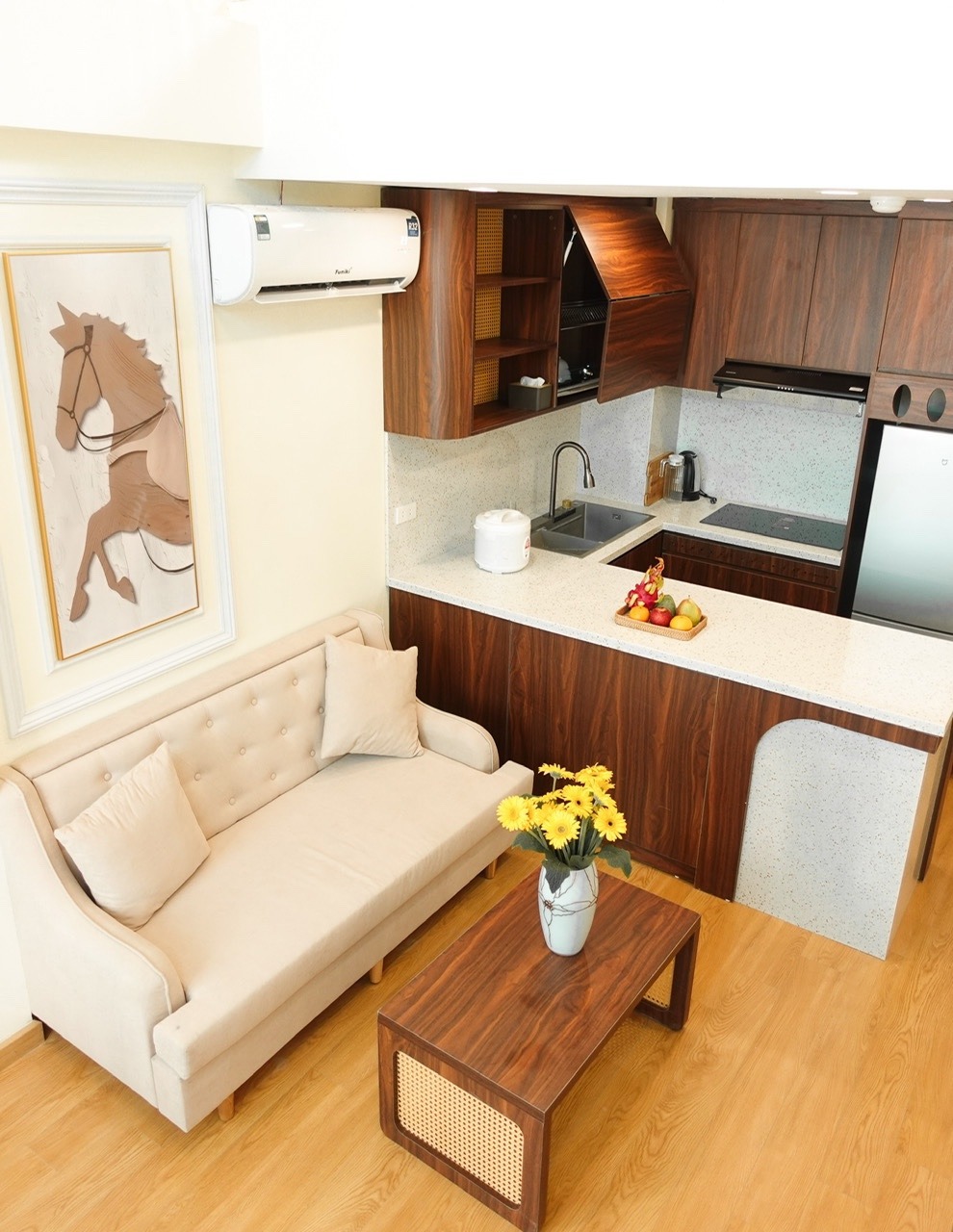 Bán Tòa Nhà Dịch Vụ 7 Tầng, 8 Căn Studio & Duplex - Khâm Thiên, Hà Nội