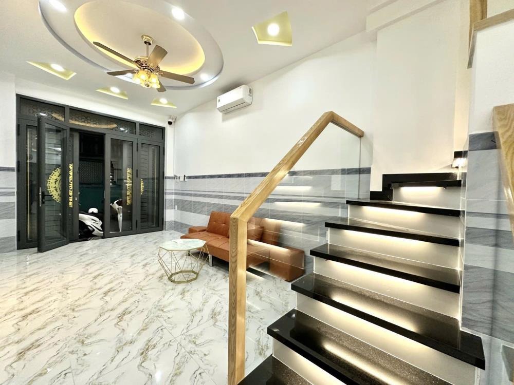 Hẻm Oto 7 Chỗ, Khu Phan Xích Long - 51m2, 4 Tầng, 4PN, 10.5 Tỷ