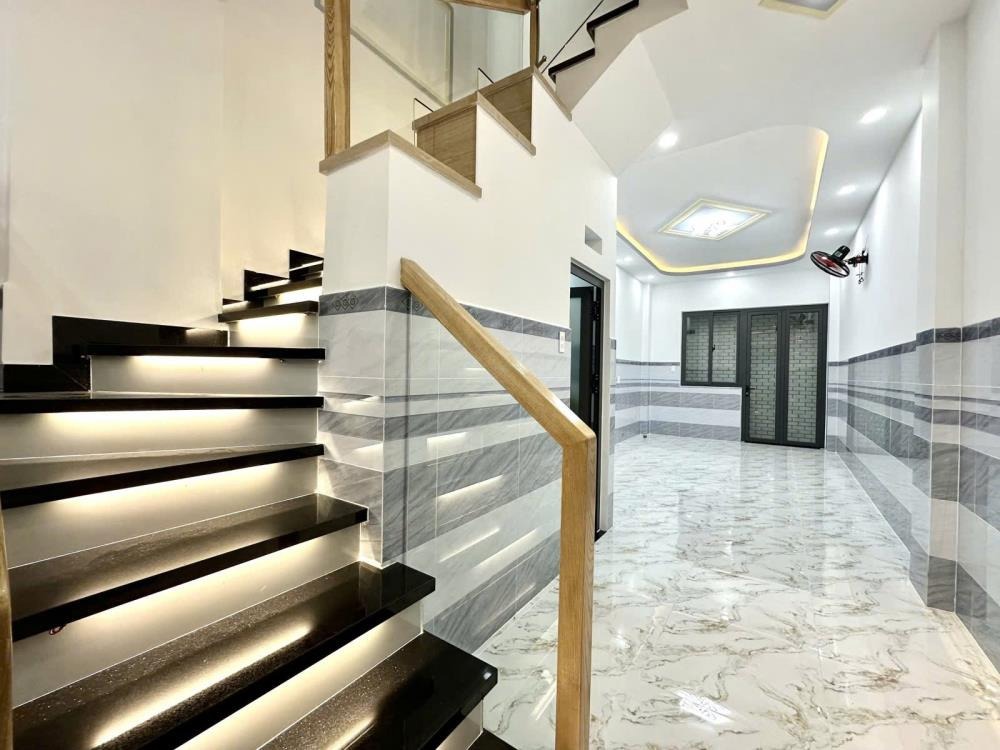 Hẻm Oto 7 Chỗ, Khu Phan Xích Long - 51m2, 4 Tầng, 4PN, 10.5 Tỷ