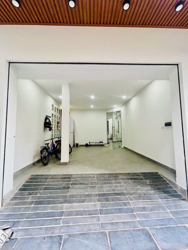 Căn Villa Cao Cấp Mặt Tiền Quận Thanh Xuân, Hà Nội - 155m2