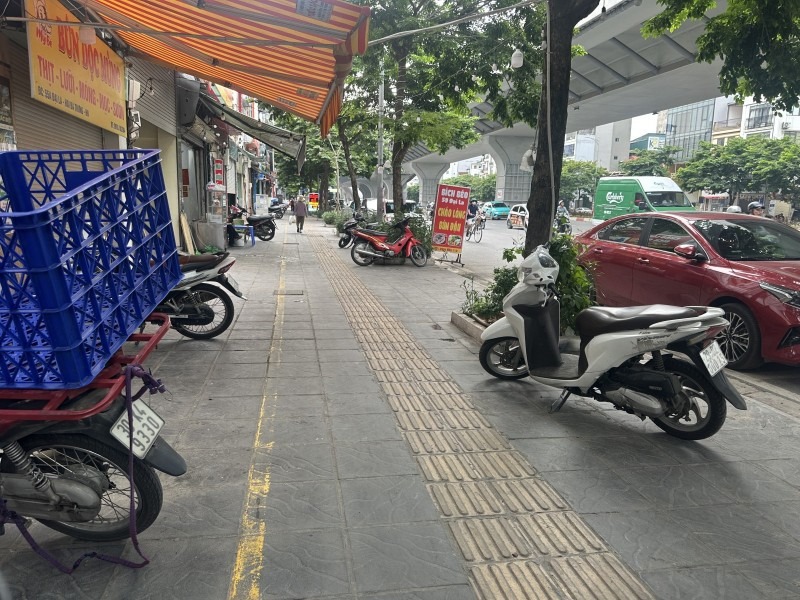 Bán Đất Mặt Phố Đại La, Hai Bà Trưng - 230m2, Giá 74 Tỷ - Vị Trí Đắc Địa