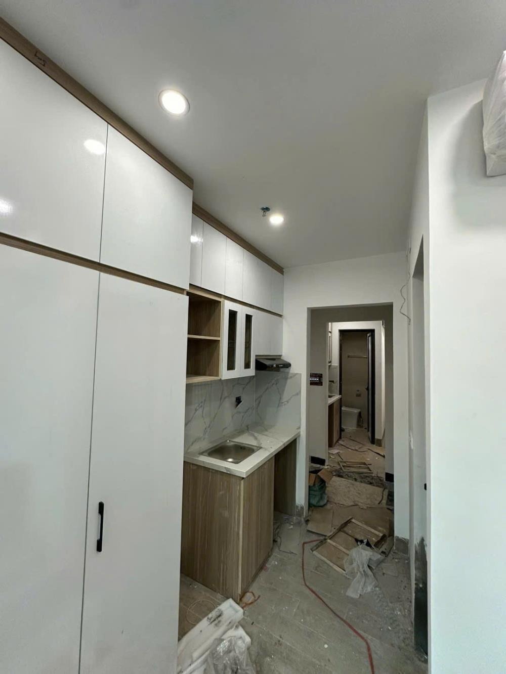Bán Gấp Tòa Nhà Pháo Đài Láng 50m2 Ngõ Thông - Full Đồ - Giá Tốt