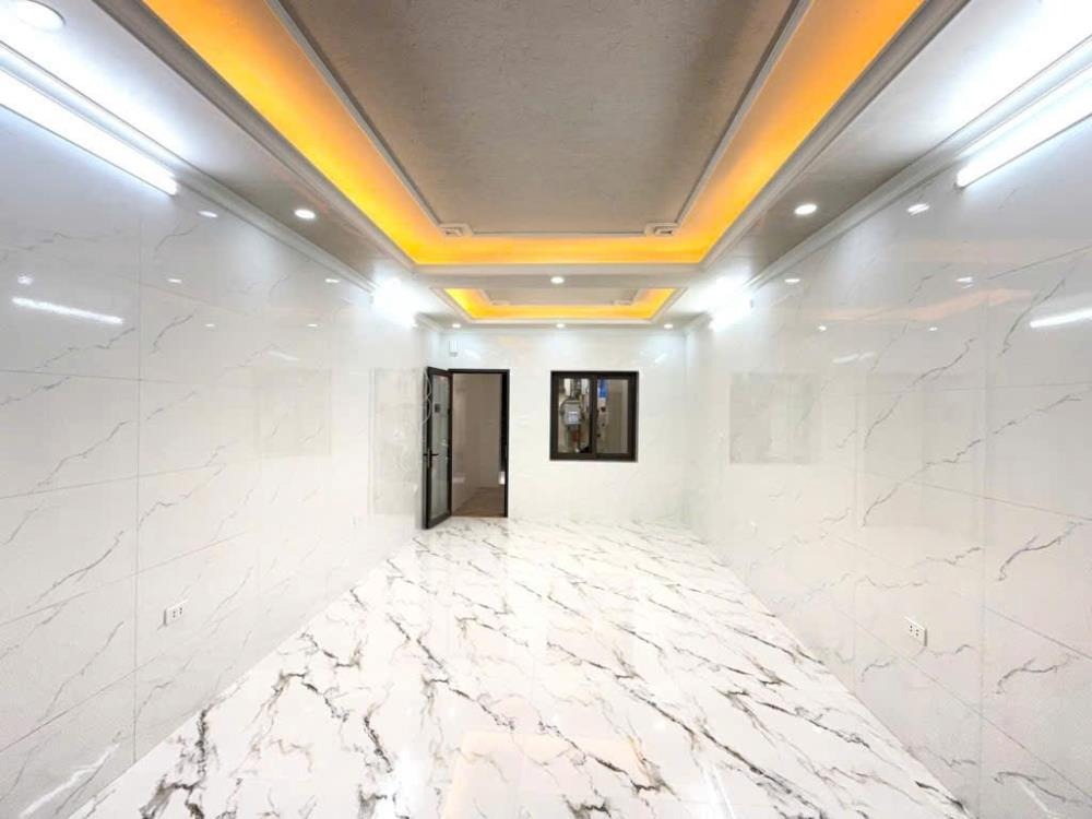 Bán nhà Kim Mã - Vị trí Đắc Địa, Sửa Đẹp, Hướng Nam Mát Mẻ