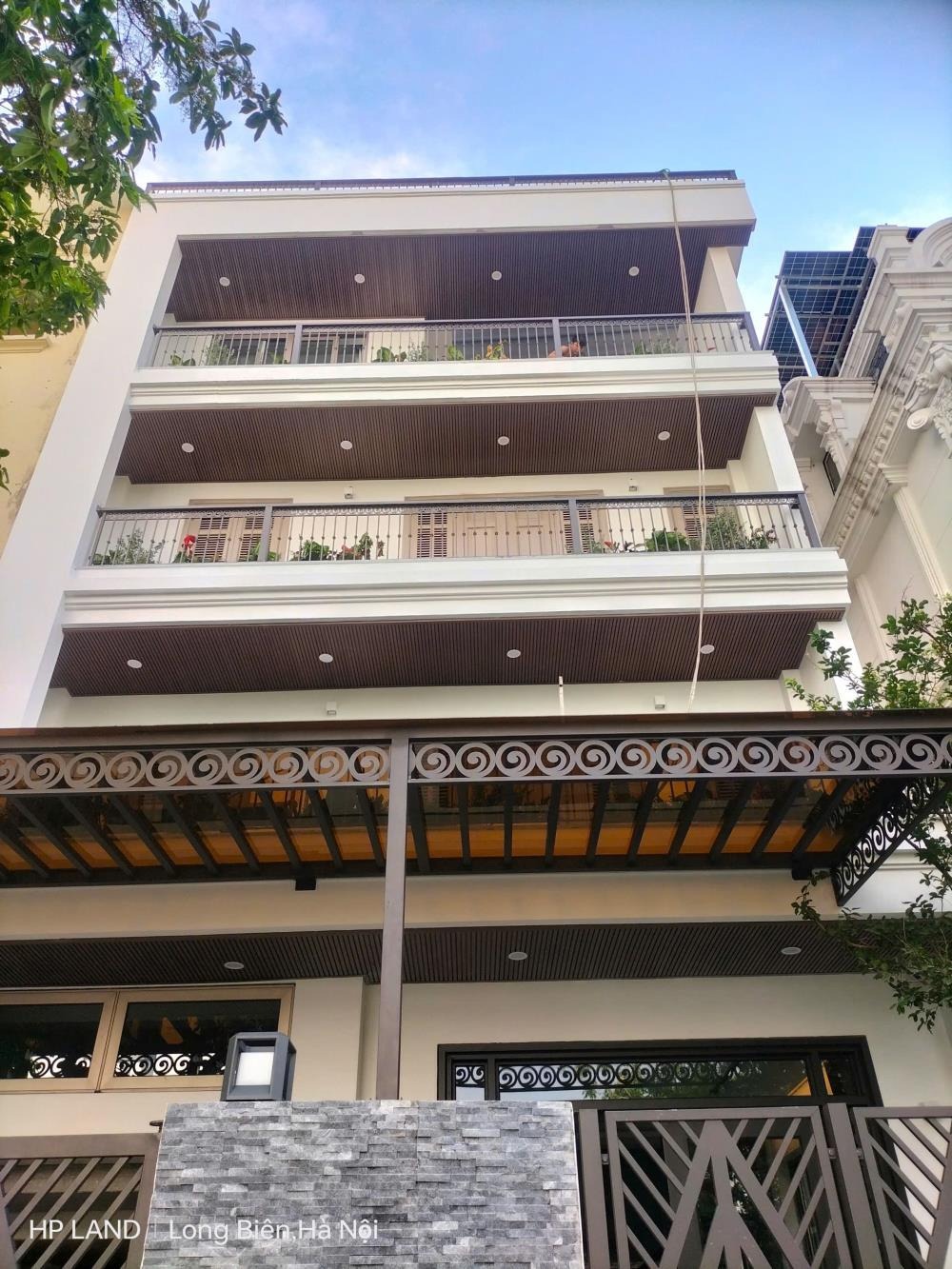 Biệt Thự Hiện Đại 500m² Việt Hưng, Long Biên - Giá 60 Tỷ